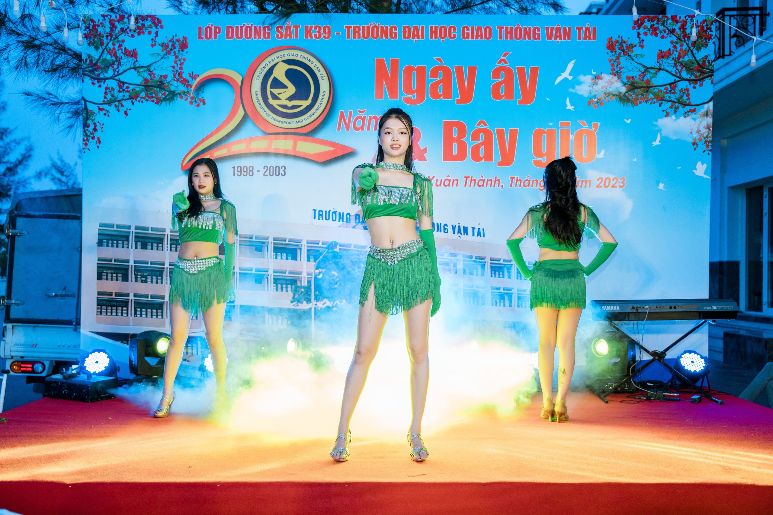 Dịch vụ cho thuê MC tại Nghệ An